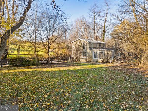 3393 LOST CORNER RD, Delaplane, VA 20144
