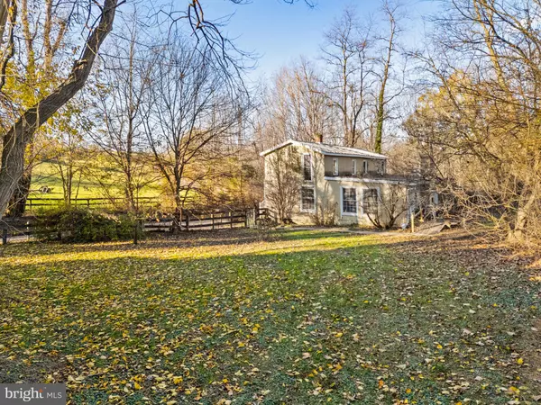 3393 LOST CORNER RD, Delaplane, VA 20144