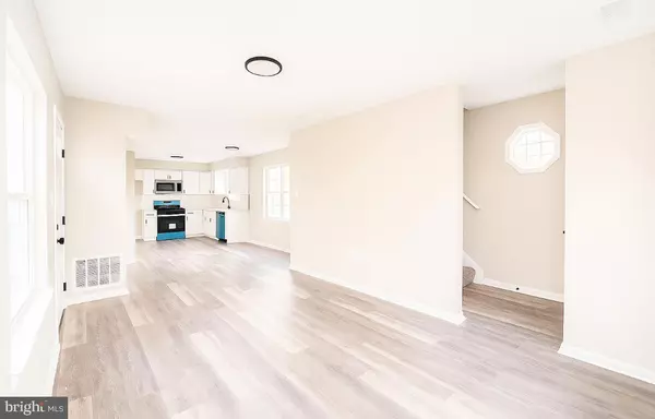 Hammonton, NJ 08037,687 FAIRVIEW AVE