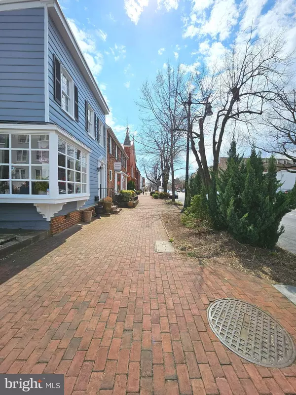 Alexandria, VA 22314,600 S WASHINGTON ST