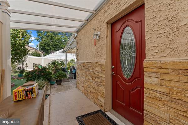 Philadelphia, PA 19116,813 PIERMONT ST