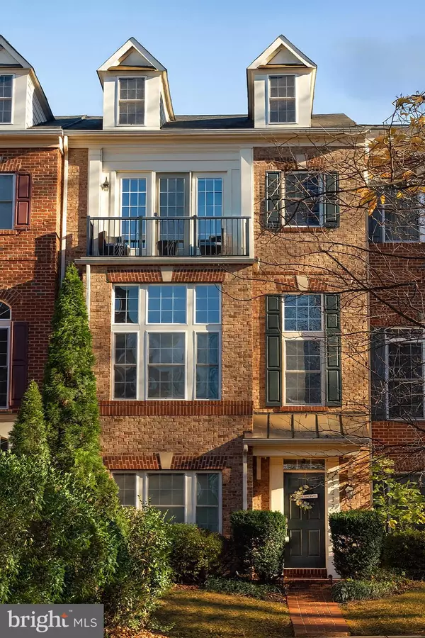 Fairfax, VA 22030,12237 WATER ELM LN