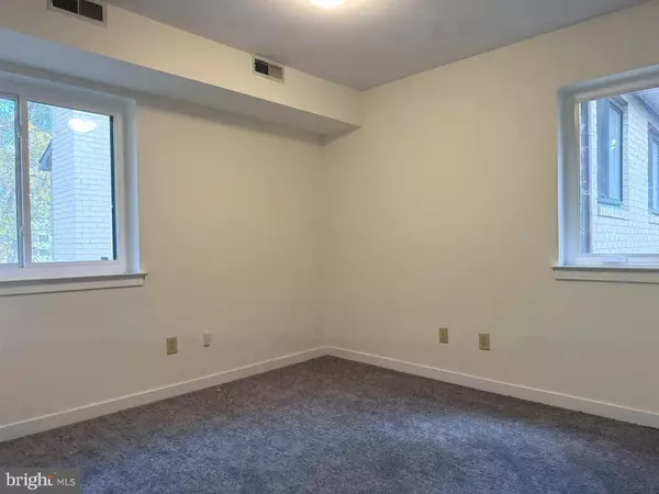 Wilmington, DE 19802,3308 EASTVIEW LN