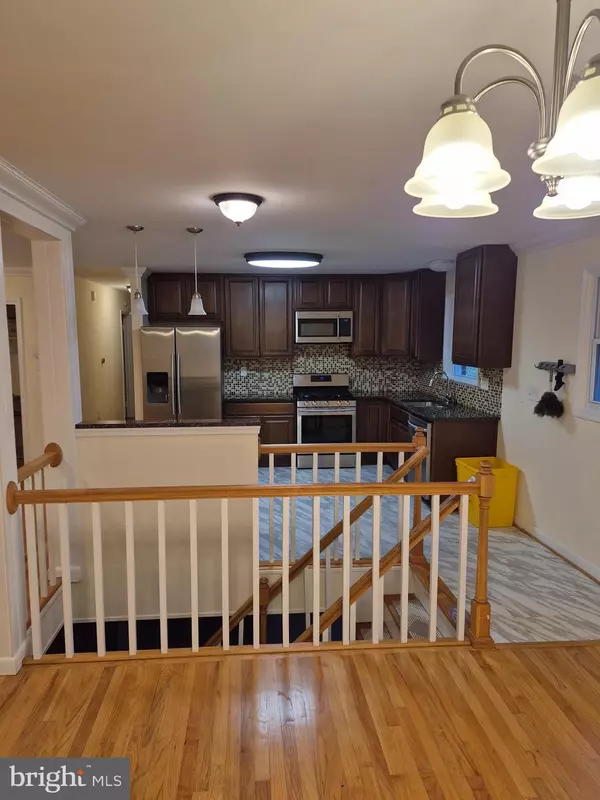 Clinton, MD 20735,7015 GROVETON DR