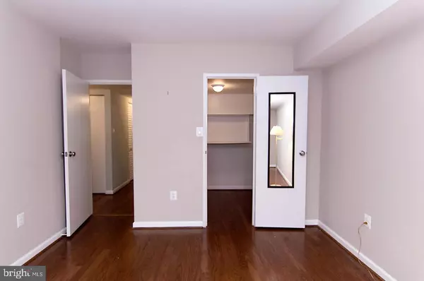 Fairfax, VA 22031,3113 BUCCANEER CT #002