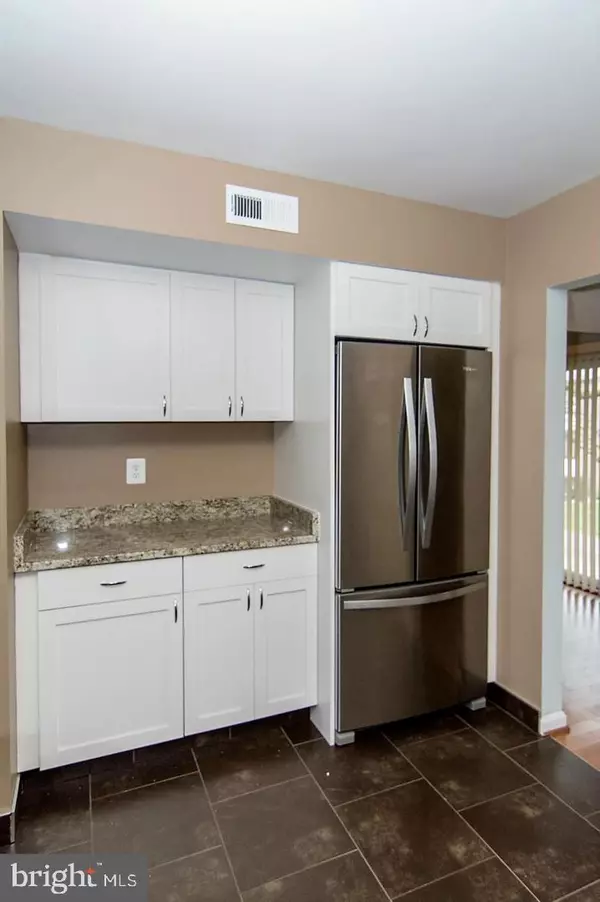 Fairfax, VA 22031,3113 BUCCANEER CT #002