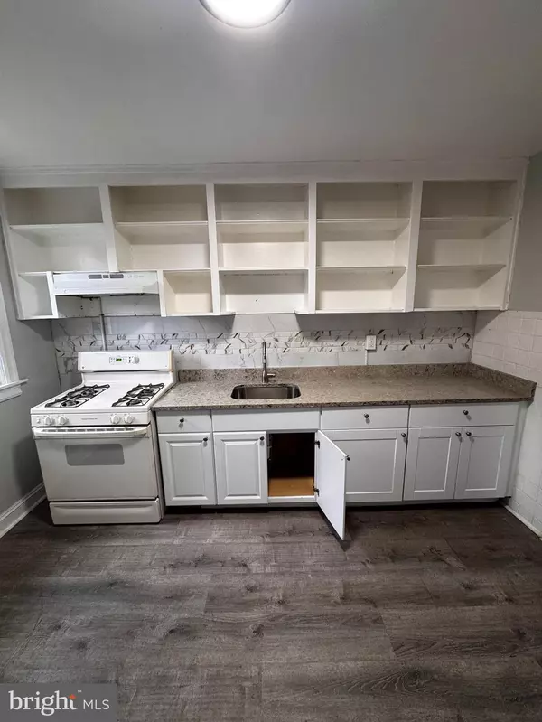 Collingswood, NJ 08108,17 BELLEVUE TER