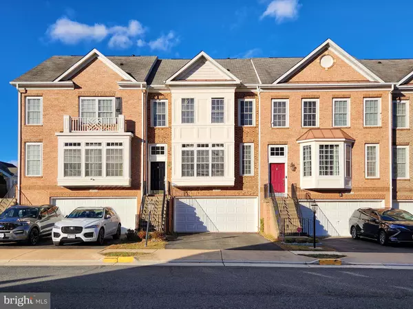 4330 GOLDEN GATE WAY, Dumfries, VA 22025