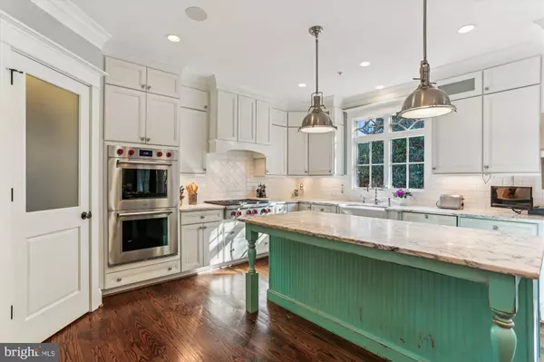 Bethesda, MD 20817,5502 ROOSEVELT ST