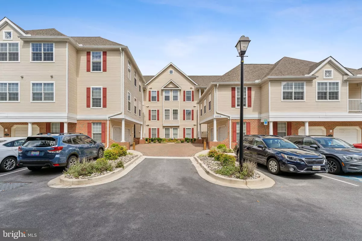Owings Mills, MD 21117,5002 HOLLINGTON DR #301