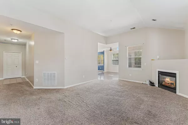 Owings Mills, MD 21117,5002 HOLLINGTON DR #301