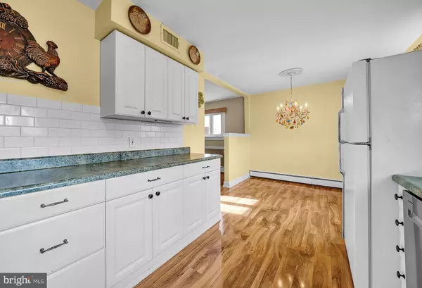 Philadelphia, PA 19111,8305 STRAHLE PL