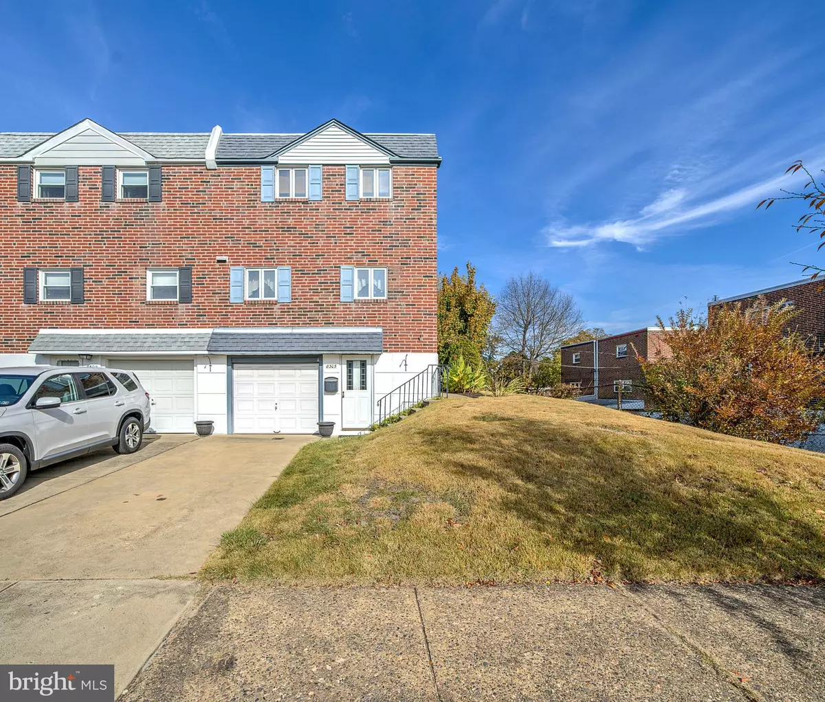 Philadelphia, PA 19111,8305 STRAHLE PL