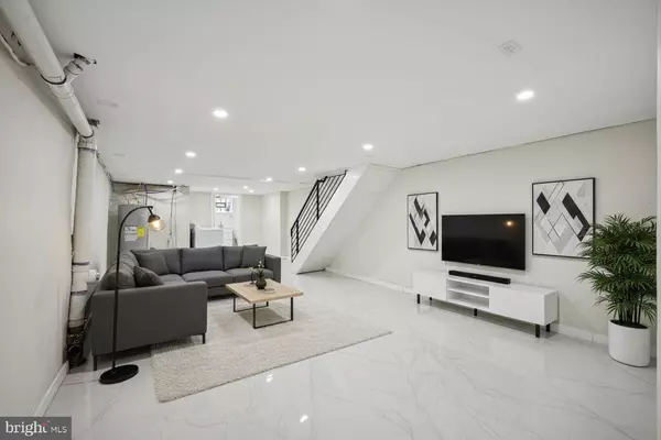 Philadelphia, PA 19149,6063 LORETTO AVE