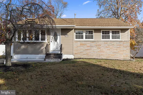 Delanco, NJ 08075,418 DELVIEW LN