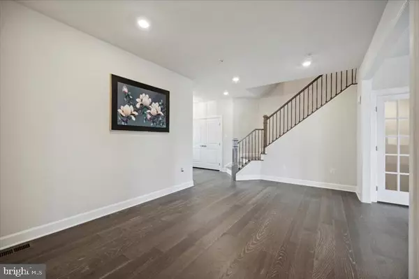 Exton, PA 19341,325 PIPER LN