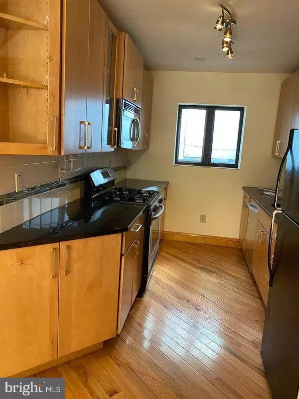 Philadelphia, PA 19130,2443 OLIVE ST