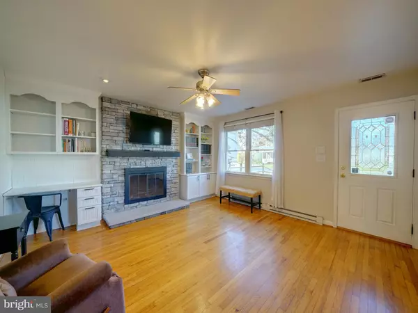 Pasadena, MD 21122,7819 APPLETREE RD