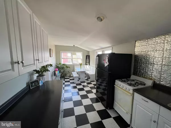 West Chester, PA 19382,337 W UNION ST #5