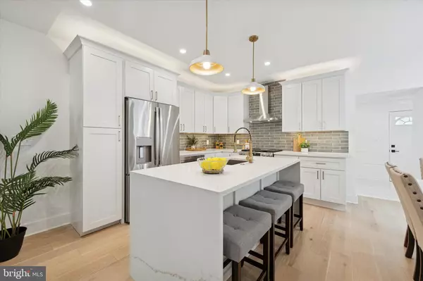 Philadelphia, PA 19128,409 MARTIN ST