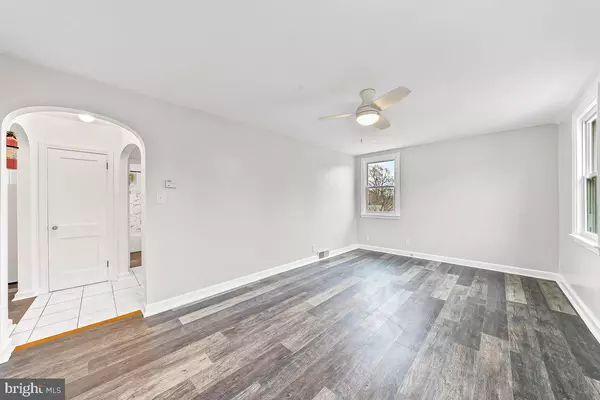 Drexel Hill, PA 19026,2203 STEELE RD