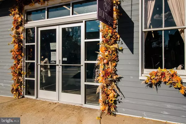 Broadway, VA 22815,140 N NORTH MAIN ST