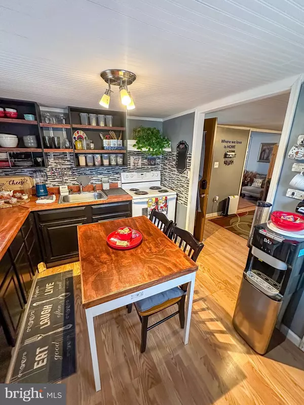 Middle River, MD 21220,112 TRAILWAY ROAD