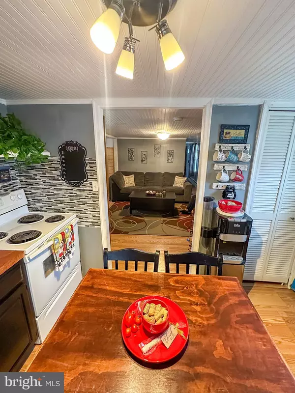 Middle River, MD 21220,112 TRAILWAY ROAD