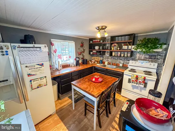 Middle River, MD 21220,112 TRAILWAY ROAD