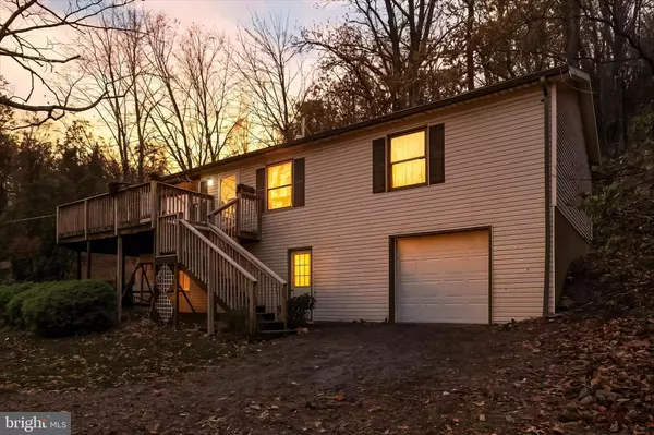 12702 SKIWAY DR, Waynesboro, PA 17268