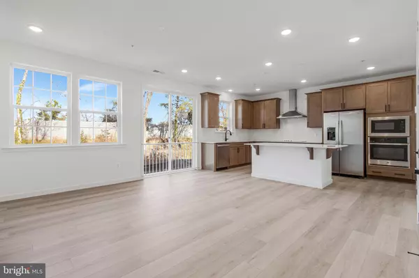 Glen Burnie, MD 21060,5724 HOWARD DR