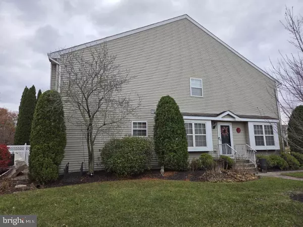 Marlton, NJ 08053,32 HEARTHSTONE LN