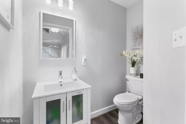 Clinton, MD 20735,10106 GOLDFINCH CT