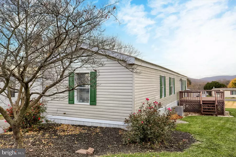 42 BEECHWOOD DR, Dillsburg, PA 17019