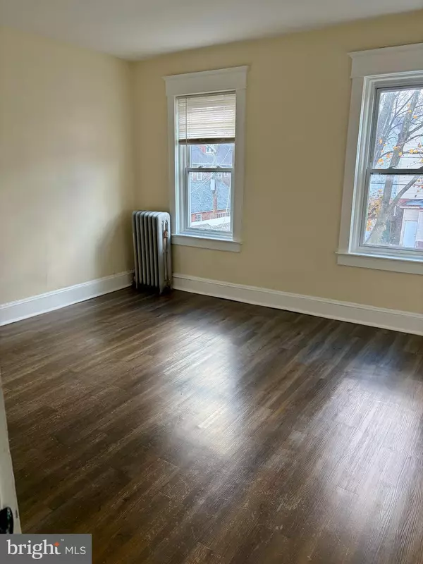 Trenton, NJ 08629,325 CUYLER AVE