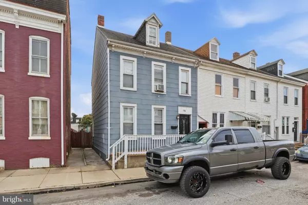 York, PA 17403,718 WALLACE ST