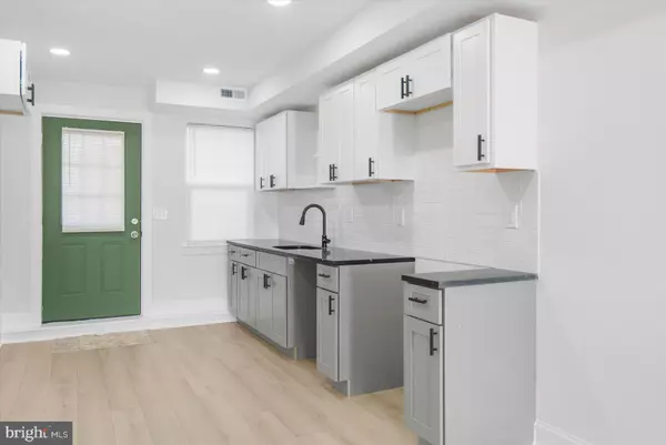 Baltimore, MD 21213,2422 E BIDDLE ST