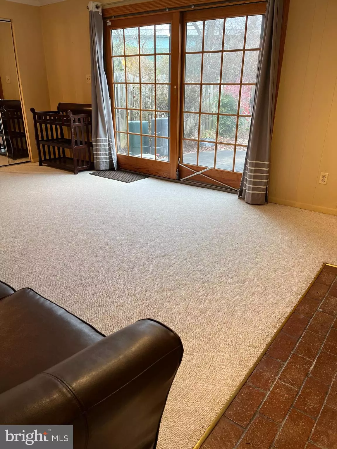 Vienna, VA 22180,147 EAST ST NE