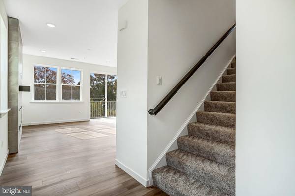 Glen Burnie, MD 21060,5739 HOWARD DR