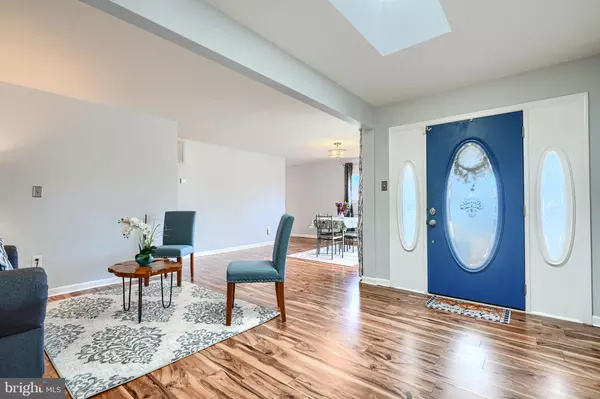 Reisterstown, MD 21136,215 GREENVIEW AVE