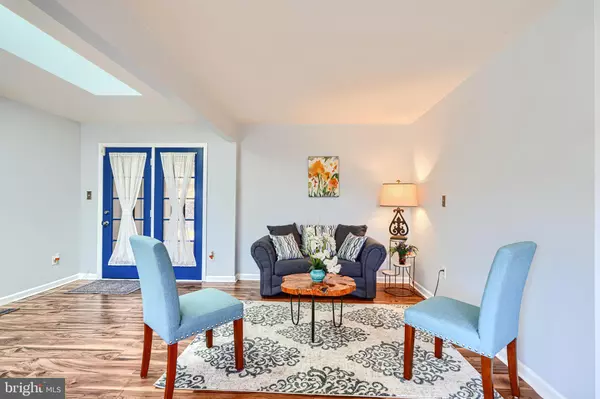 Reisterstown, MD 21136,215 GREENVIEW AVE