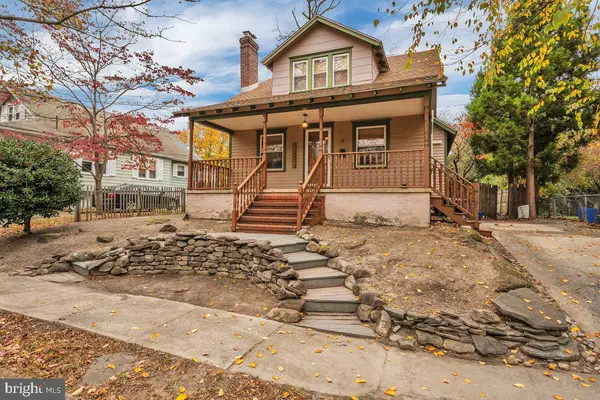 Woodbury, NJ 08096,70 CRESCENT AVE