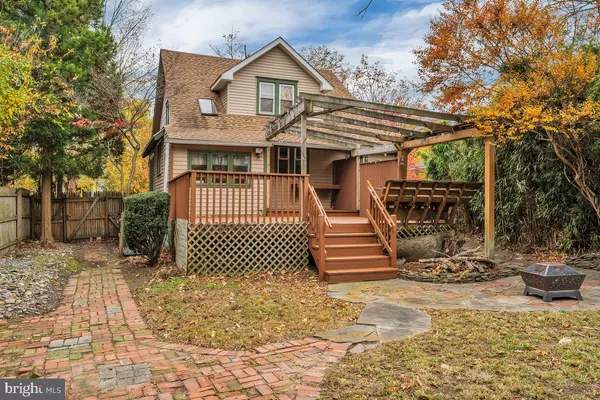 Woodbury, NJ 08096,70 CRESCENT AVE