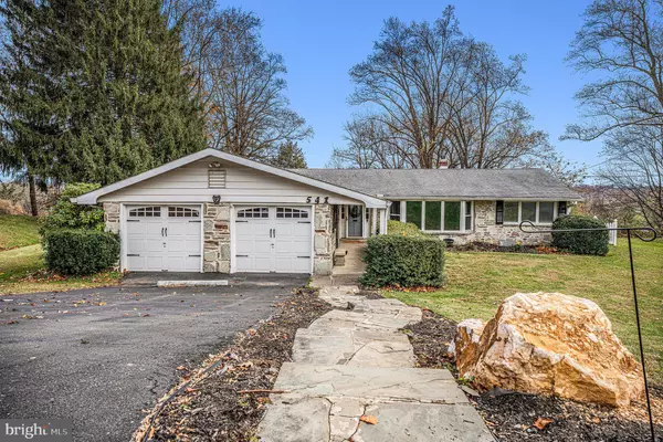 Dresher, PA 19025,541 CARDINAL DR