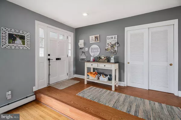 Dresher, PA 19025,541 CARDINAL DR