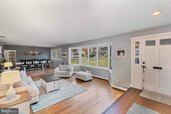 Dresher, PA 19025,541 CARDINAL DR