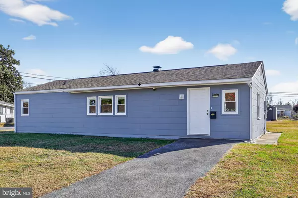 68 SAXTON RD, Dover, DE 19901