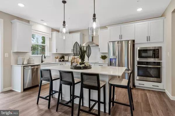 Glen Burnie, MD 21060,5733 HOWARD DR