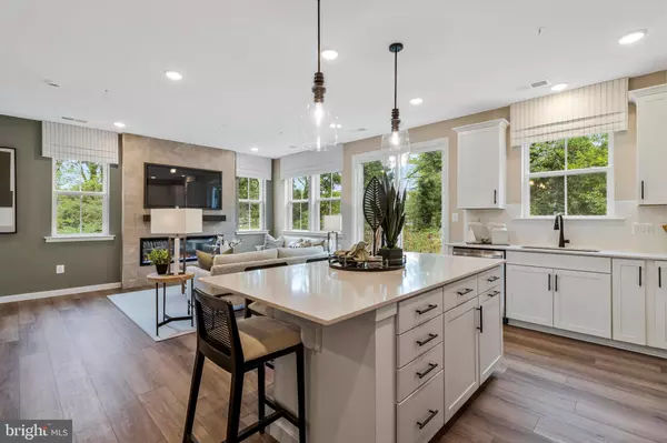 Glen Burnie, MD 21060,5733 HOWARD DR