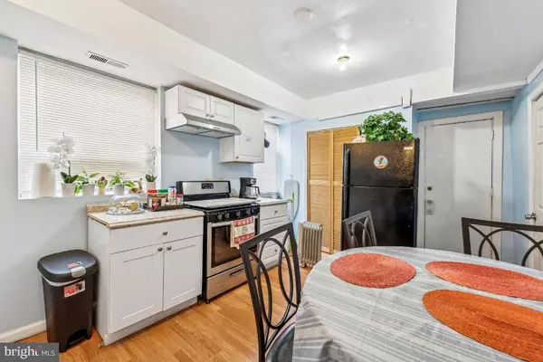 Washington, DC 20002,2013 4TH ST NE